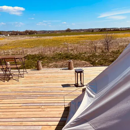 Glamping Taet Pa By Og Ud Til Marker